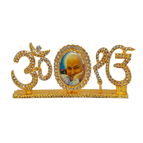 Jai Guruji Swaroop idol features Ek Onkar and Om symbols, which are perfect for a home altar, meditation spaces, and spiritual decor.  India’s Largest Pooja Accessories Brand – www.satvikworld.com