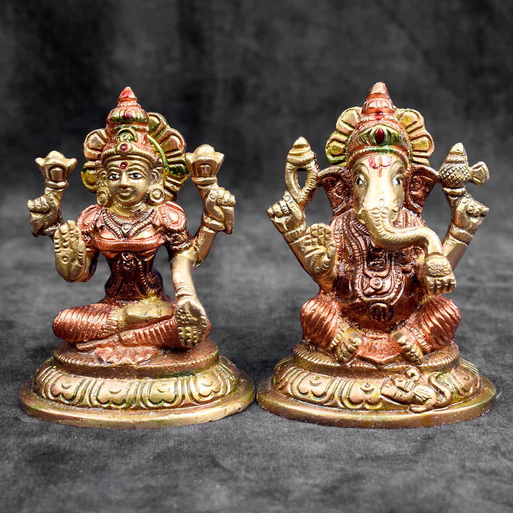 Beautiful handcrafted brass Lakshmi Ganesh idol for home temple and festive pooja. India’s Largest Brass Idols Brand - www.satvikworld.com