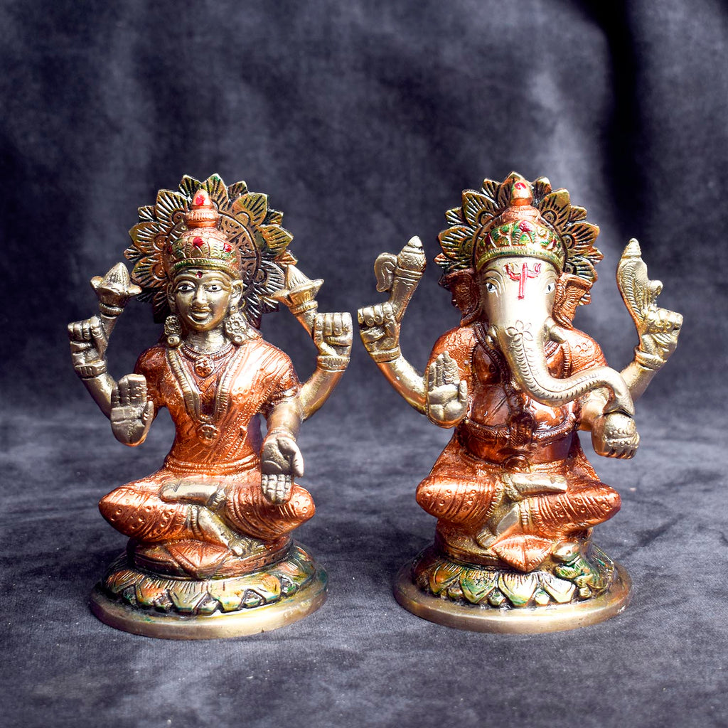 Beautiful handcrafted brass Lakshmi Ganesh idol for home temple and festive pooja. India’s Largest Brass Idols Brand - www.satvikworld.com