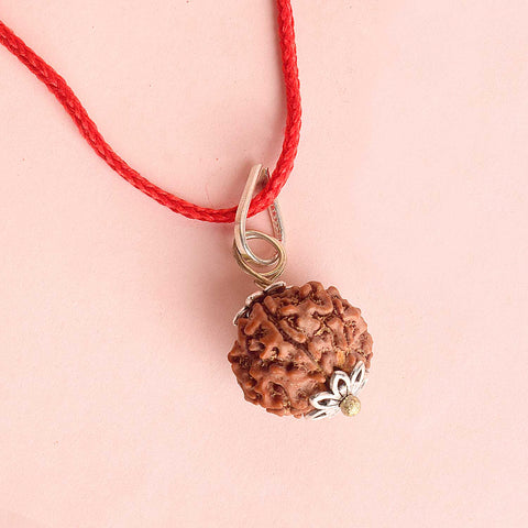 Certified 7 Mukhi Rudraksha Pendant with metal cap for prosperity and balance. India’s Premium Rudraksha Jap Mala Store- www.satvikworld.com