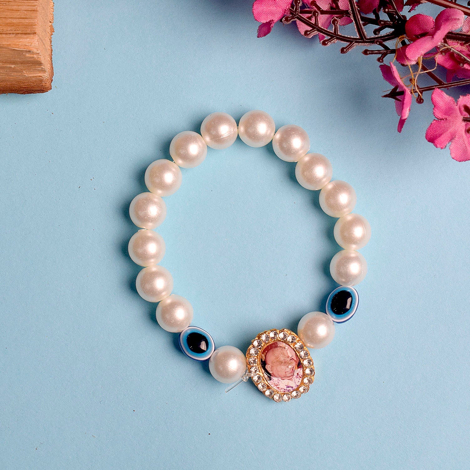 White Evil Eye Bracelet with Jai Guruji Swaroop Handmade Bracelets for Men and Women