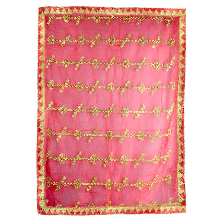 Traditional Pink Pooja Chunri with Golden Embroidered Chain Motifs – 100x208 cm (39.4x81.9 inches), ideal for Hindu rituals, temple decor, and festive celebrations like Diwali and Navratri in the USA.