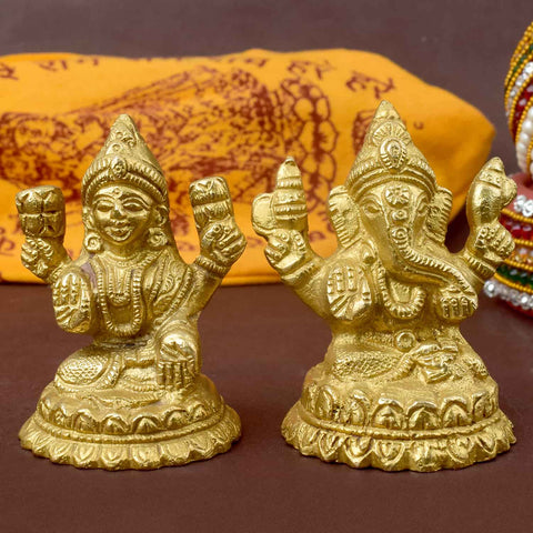 Laxmi and Ganpati pair pure brass idol, beautifully crafted to represent prosperity and wisdom. Ideal for Diwali pooja, home temples, or as an auspicious gift. India’s Largest Pooja Accessories Brand – www.satvikworld.com