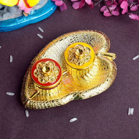 Leaf Shape Kumkum Dispenser | India’s Largest Pooja Accessories Brand – www.satvikworld.com
